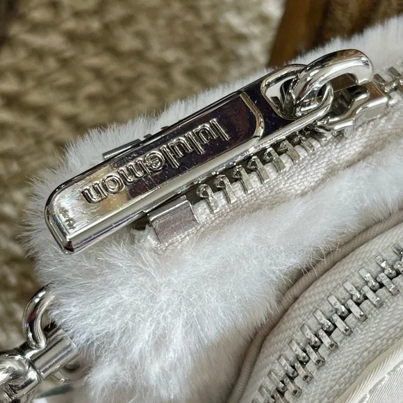 Dual Pouch Wristlet *Studded* - Picture 5 of 16